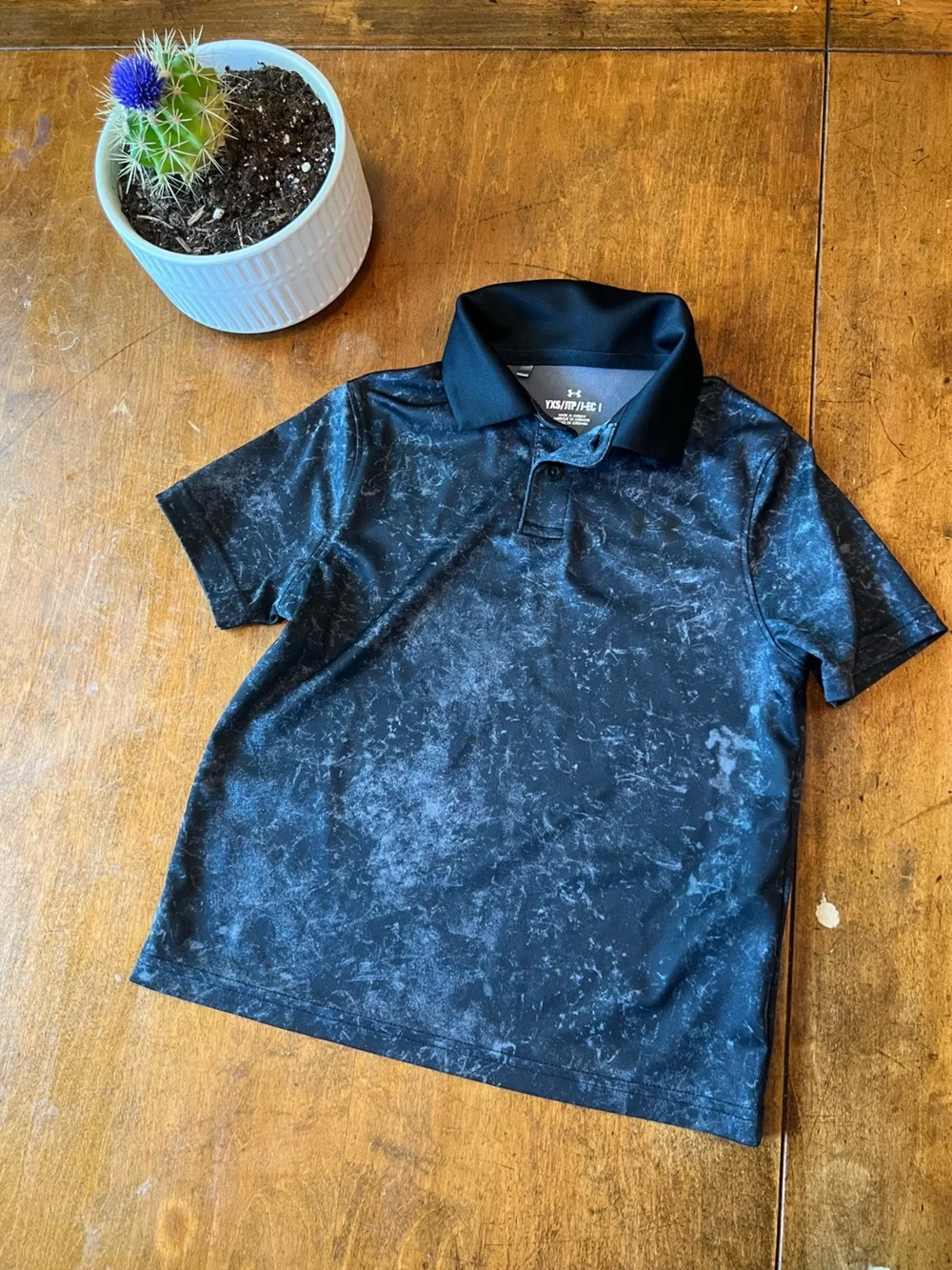 Under Armour Boys YXS Black Acid Wash Polo Shirt Golf Performance